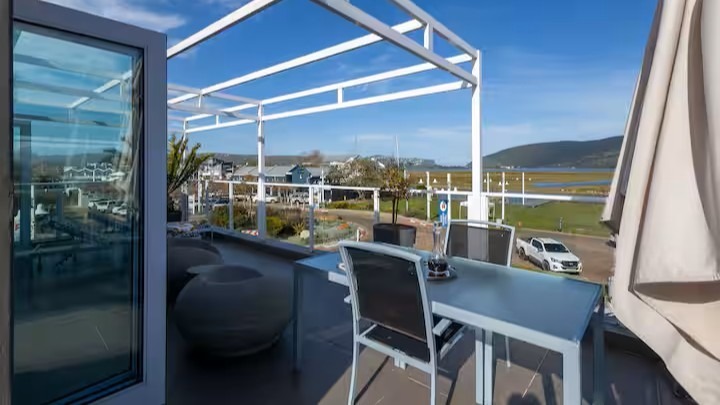 To Let 1 Bedroom Property for Rent in Thesen Islands Western Cape